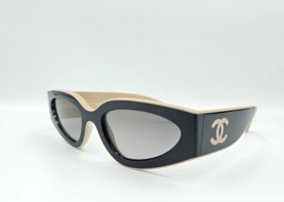 Lunettes de soleil CHANEL